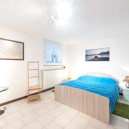 Lägenhet Via Dei Boschi Ametista Varenna *